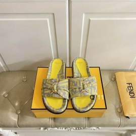 Picture of Fendi Slippers _SKUFendisz35-40Y06082780